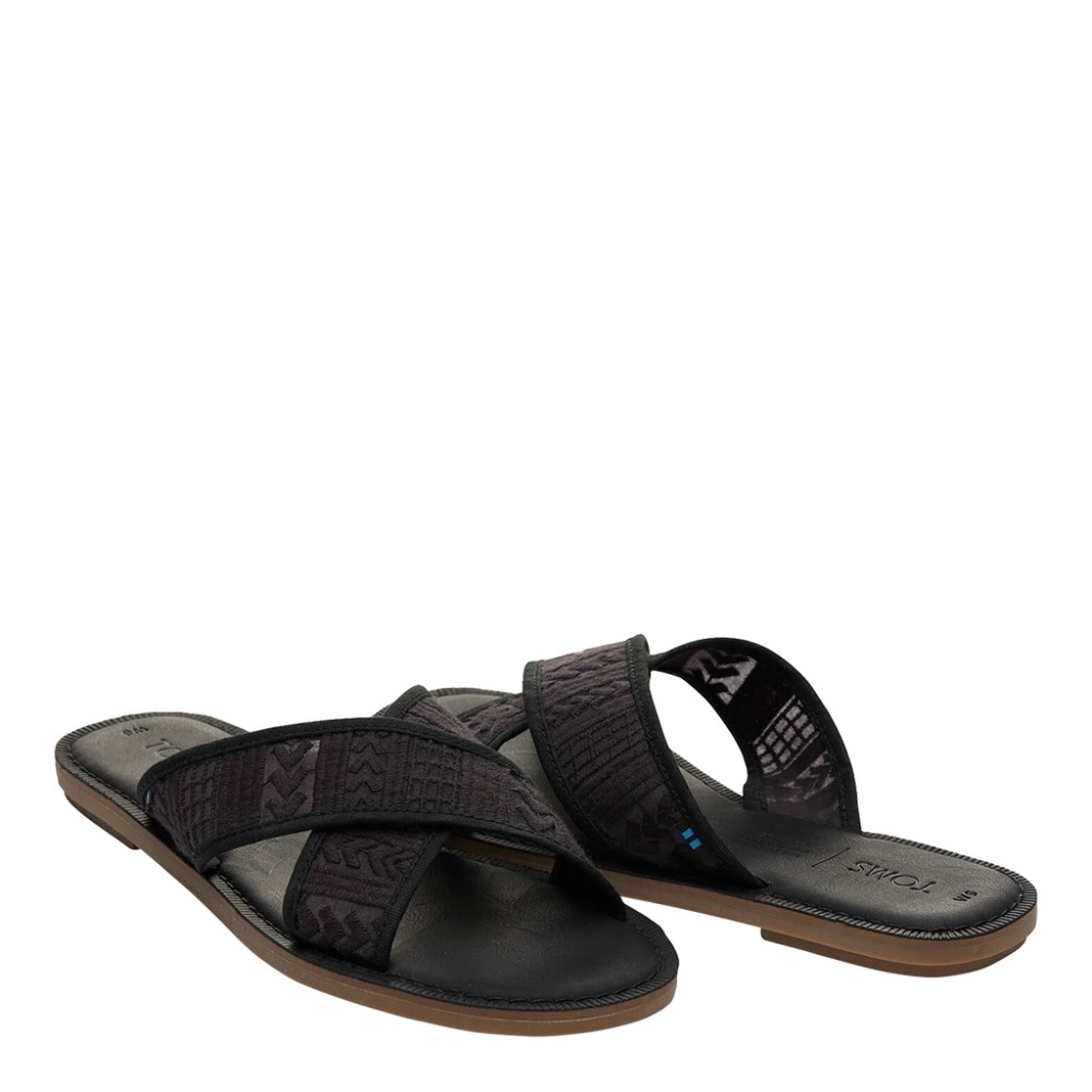 Tom's Viv Black sandal, size 10